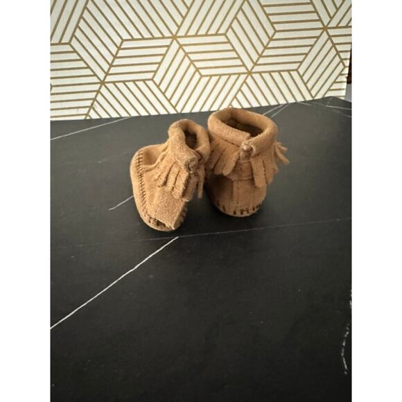 MINNETONKA Suede Leather Fringe Booties | Size 2 - Picture 3 of 4